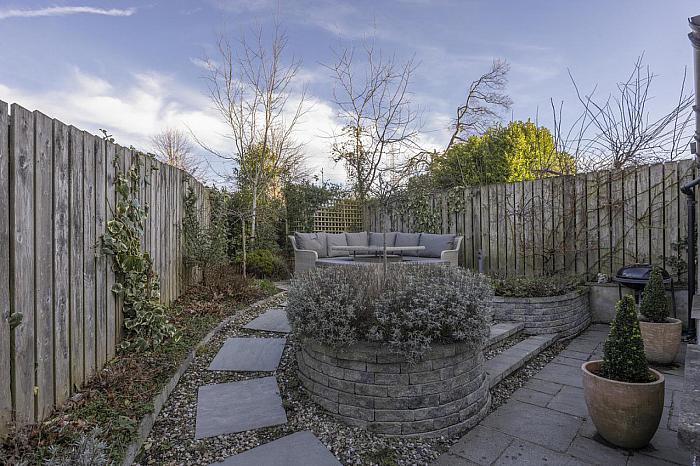 10 Eglantine Demesne Road