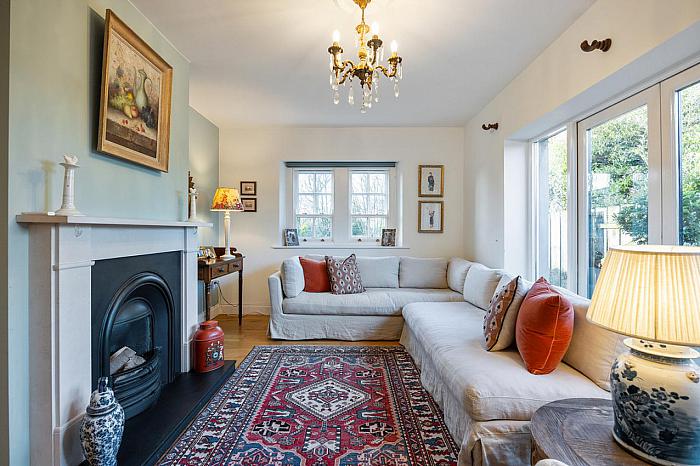 10 Eglantine Demesne Road