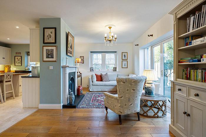 10 Eglantine Demesne Road