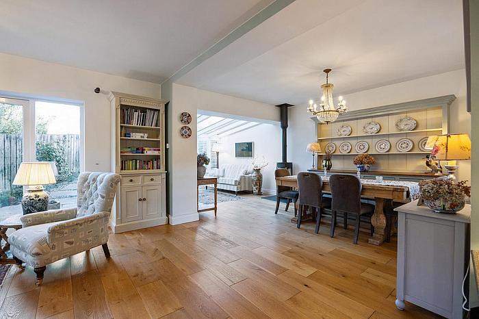 10 Eglantine Demesne Road