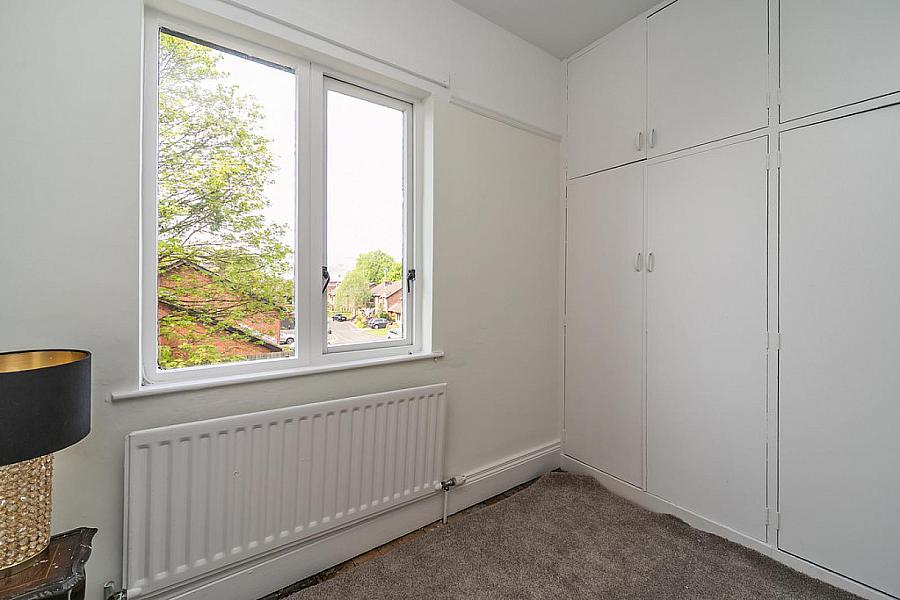4 Balmoral Gardens