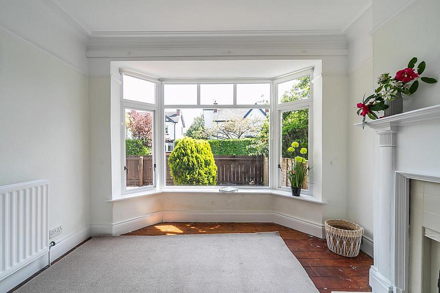 4 Balmoral Gardens