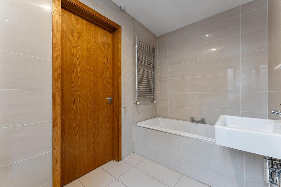 6 Quarterlands Lane