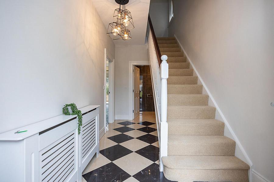 22 Ballantine Gardens