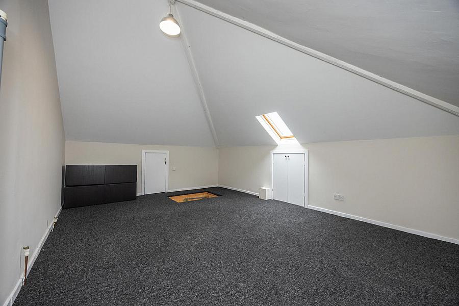 22 Ballantine Gardens
