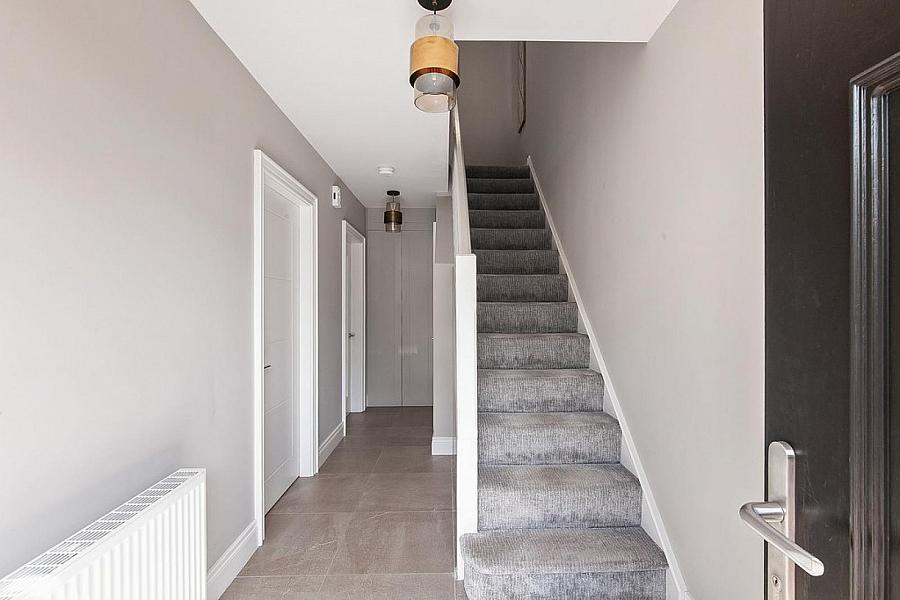 17b Upper Lisburn Road