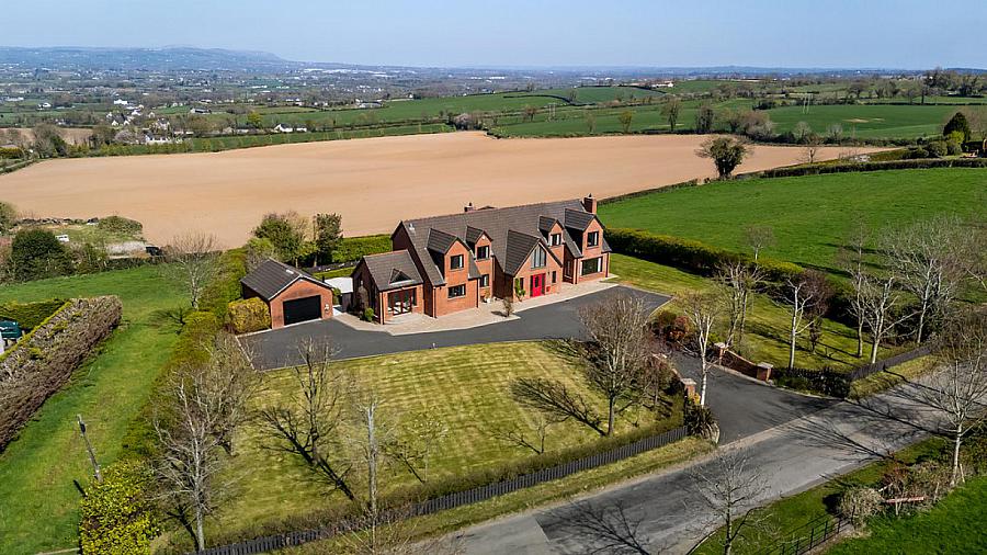 60 Ballyknock Road