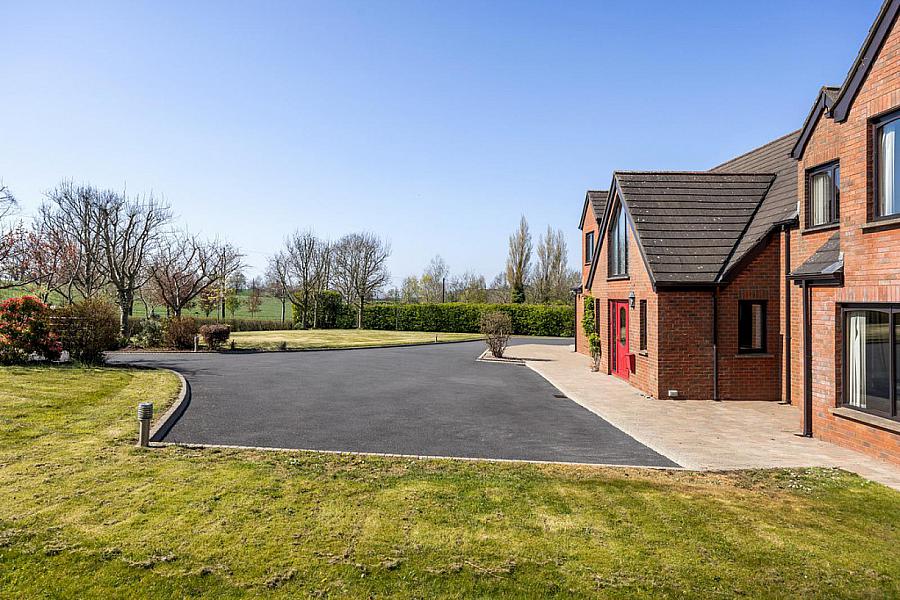 60 Ballyknock Road