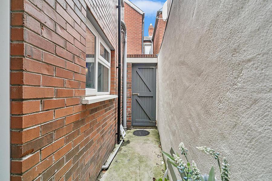 6 Primrose Street