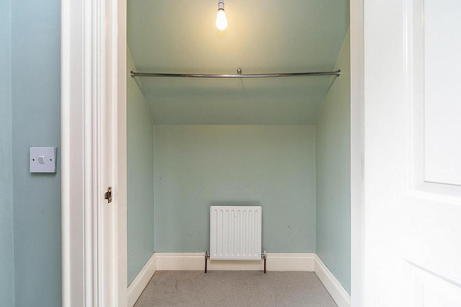 1 Governors Gate
