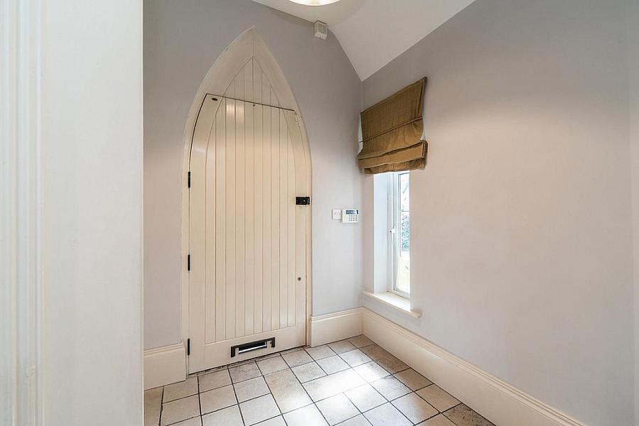 1 Governors Gate