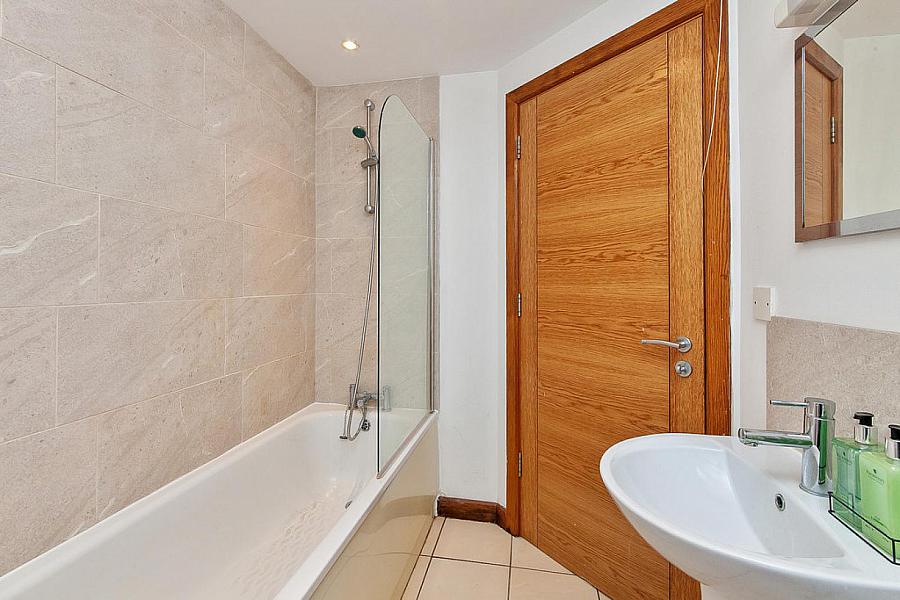 Apt 17, 226 Malone Road