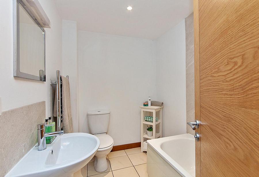 Apt 17, 226 Malone Road