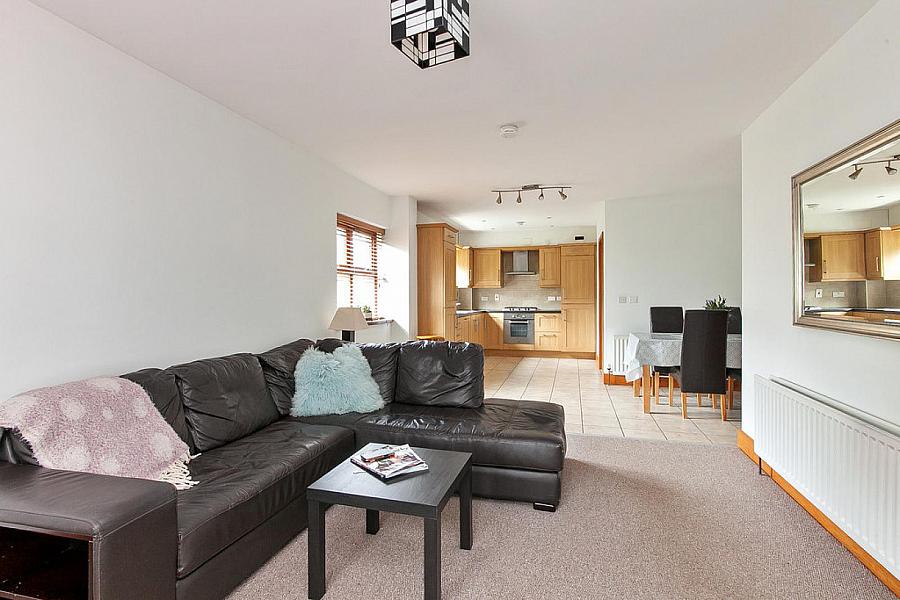 Apt 17, 226 Malone Road