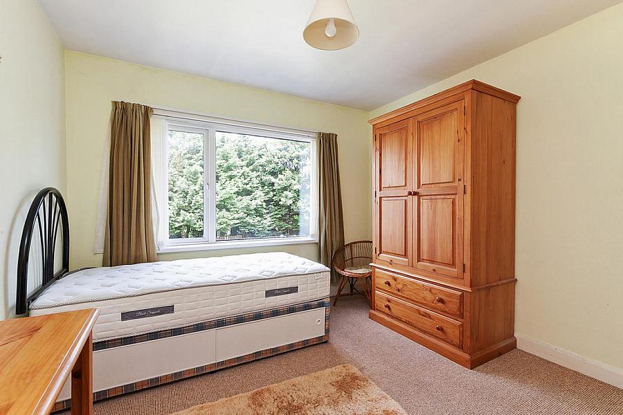 4 Evewilliam Park