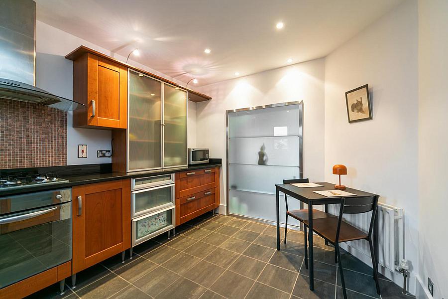 Apt 6, 36 Wellington Park