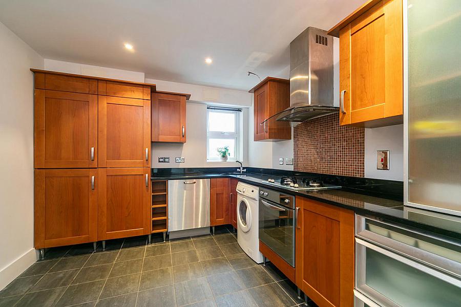 Apt 6, 36 Wellington Park