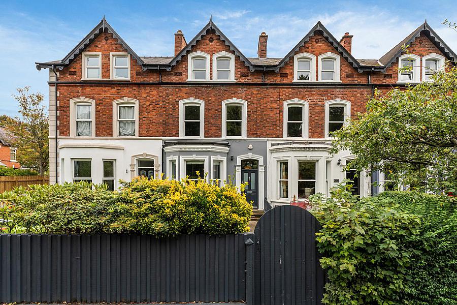 394 Ravenhill Road