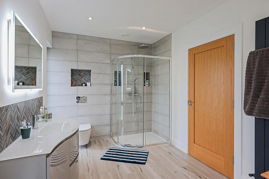 43c Monree Road