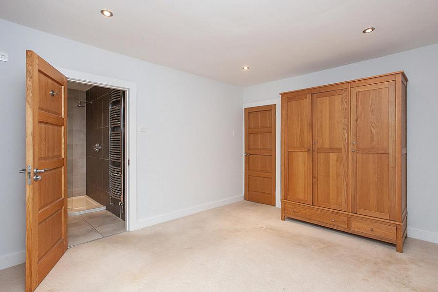 1 Fort Road