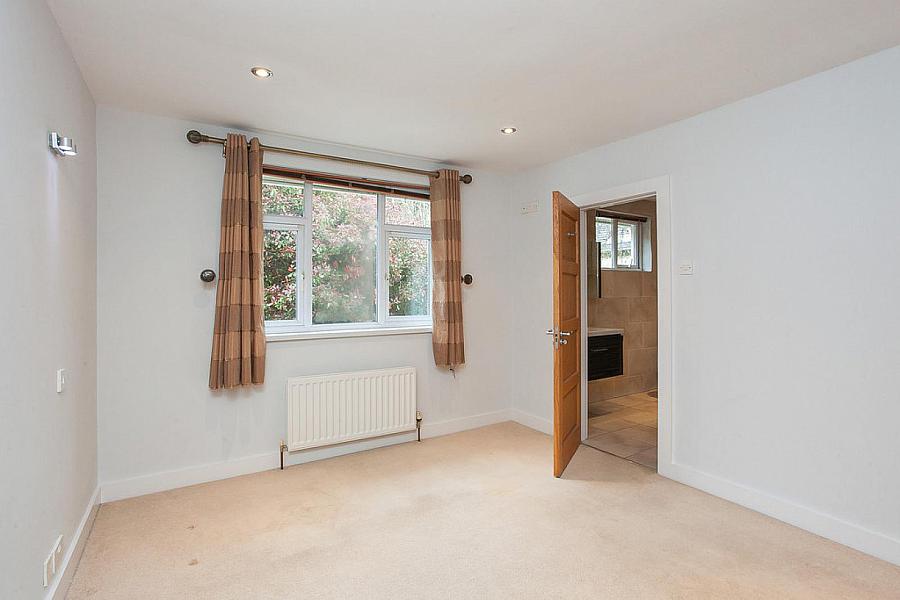 1 Fort Road