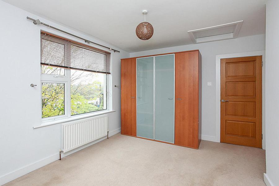 1 Fort Road