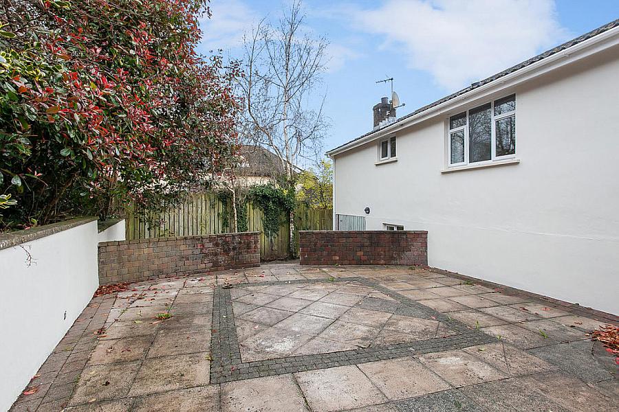 1 Fort Road