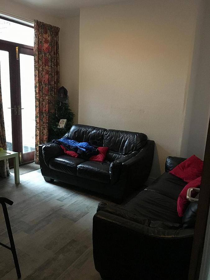 27 Sandhurst Drive