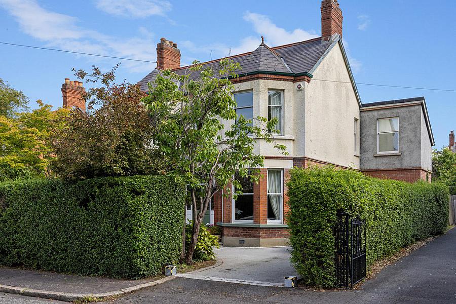 14 Cranmore Gardens