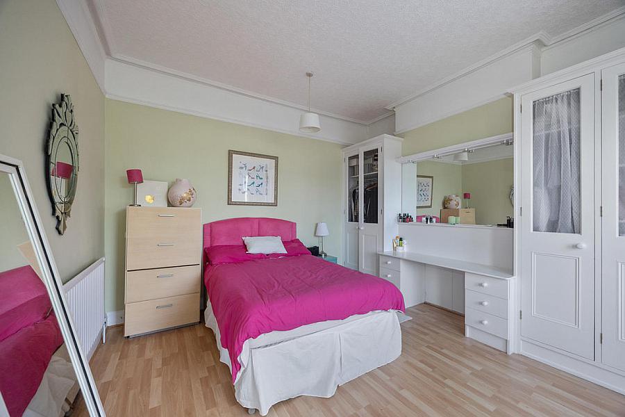 14 Cranmore Gardens