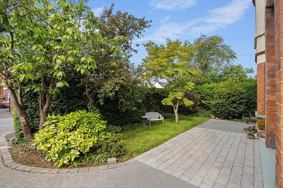 14 Cranmore Gardens