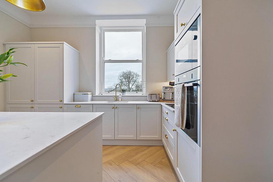 Apt 17, 6 Lady Ishbel Boulevard