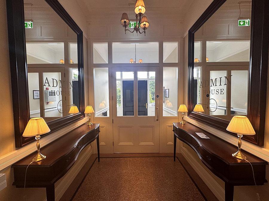 Apt 17, 6 Lady Ishbel Boulevard