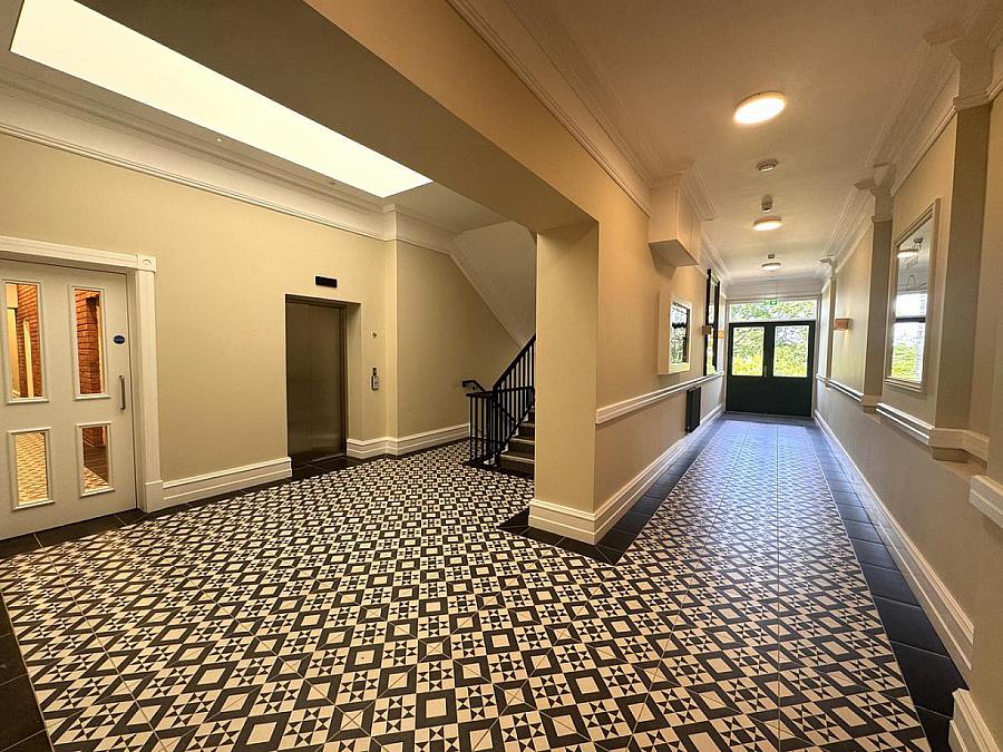 Apt 17, 6 Lady Ishbel Boulevard