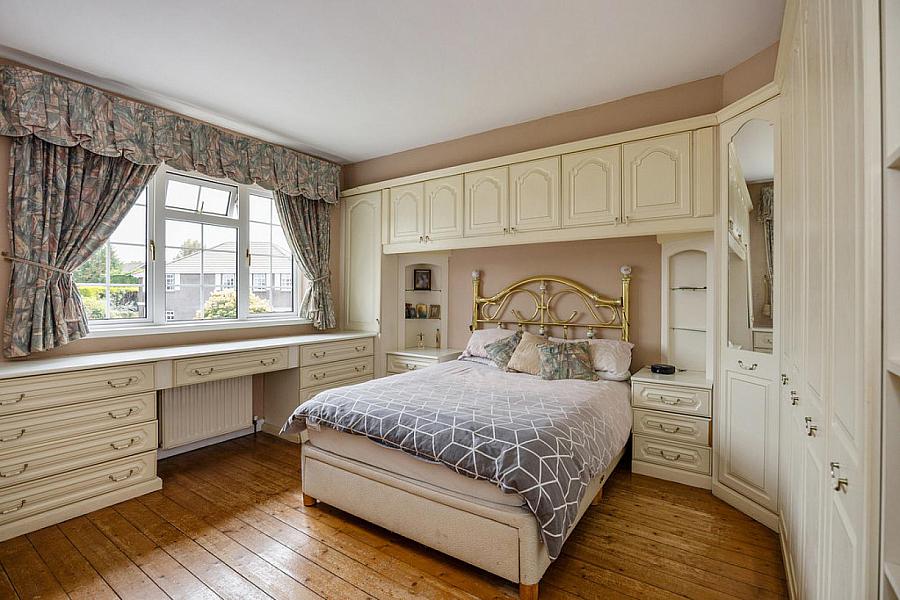 26 Olde Forge Manor