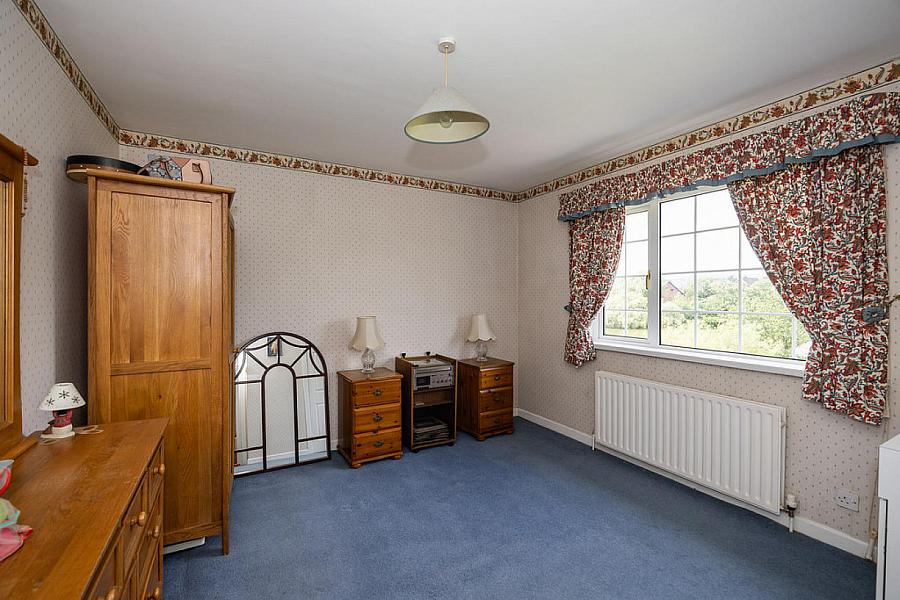 26 Olde Forge Manor