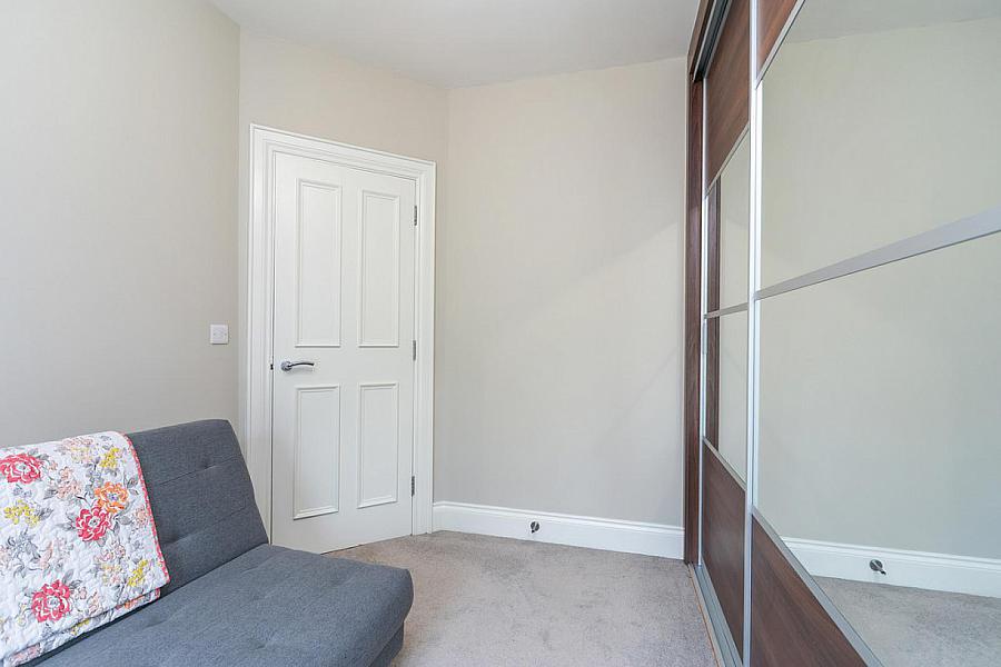 6 Bracken Hill Avenue