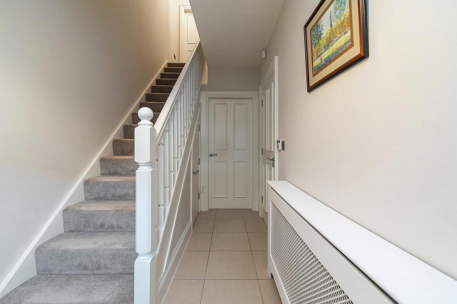 6 Bracken Hill Avenue