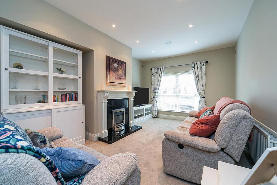 6 Bracken Hill Avenue