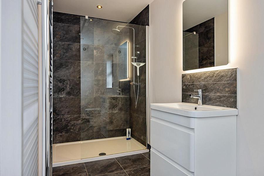3 Thorndale View