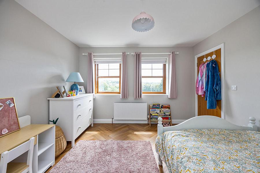 3 Thorndale View