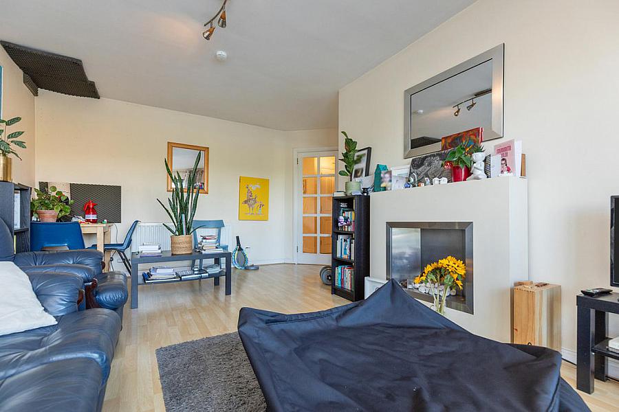 14 Ravenhill Reach