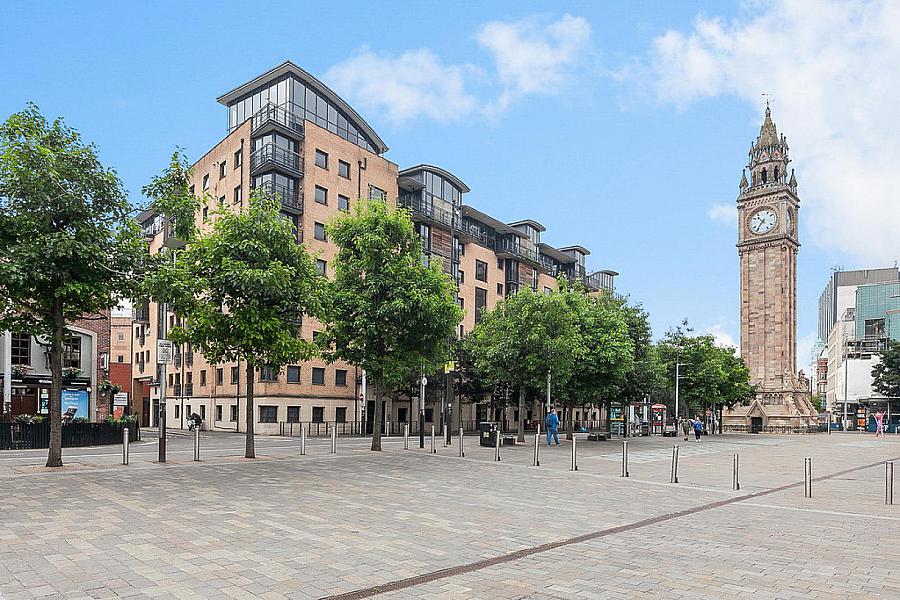 Apartment 60, 17 Queens Square
