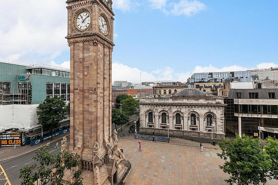 Apartment 60, 17 Queens Square
