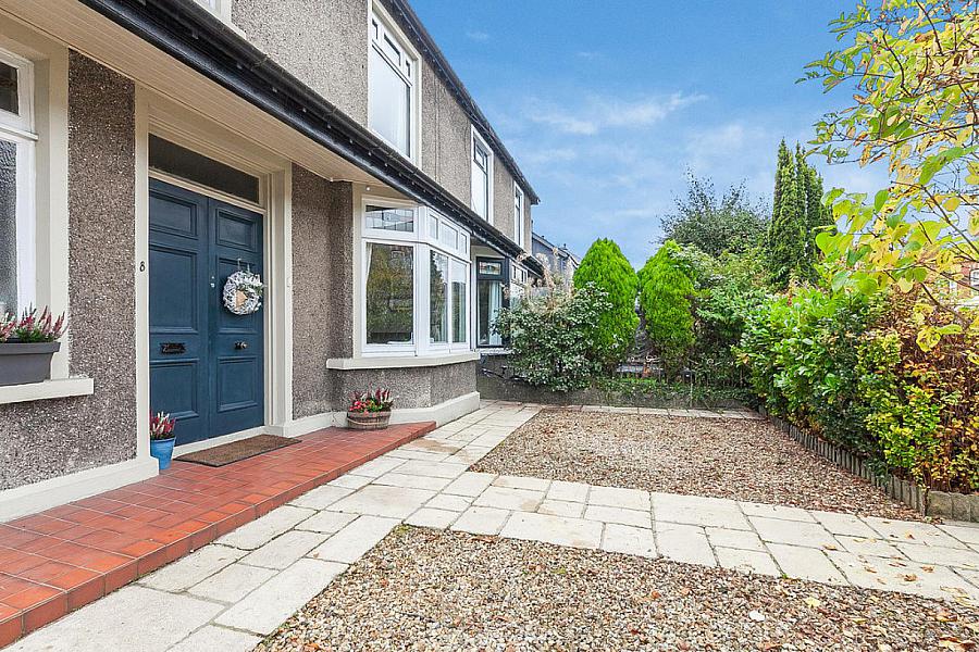 8 Hughenden Avenue