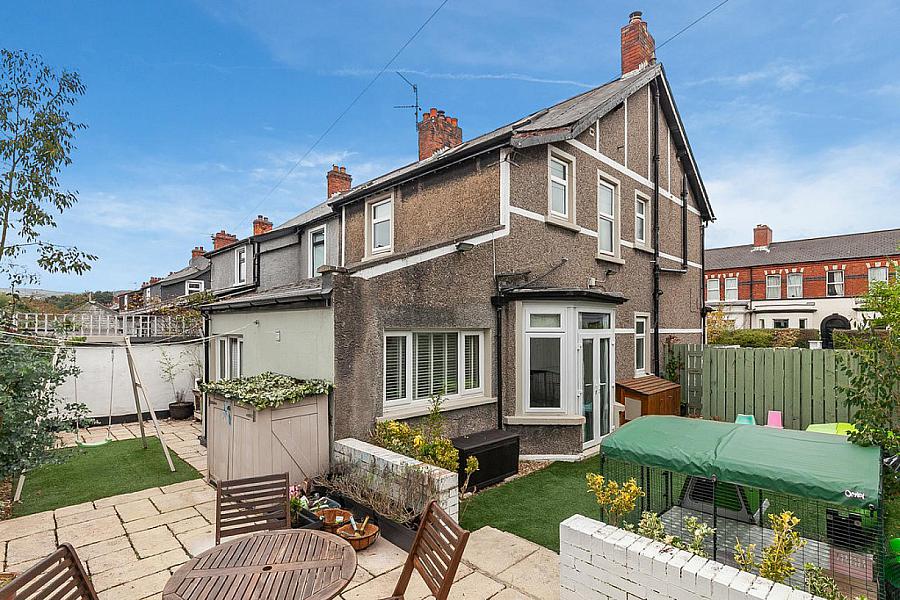 8 Hughenden Avenue