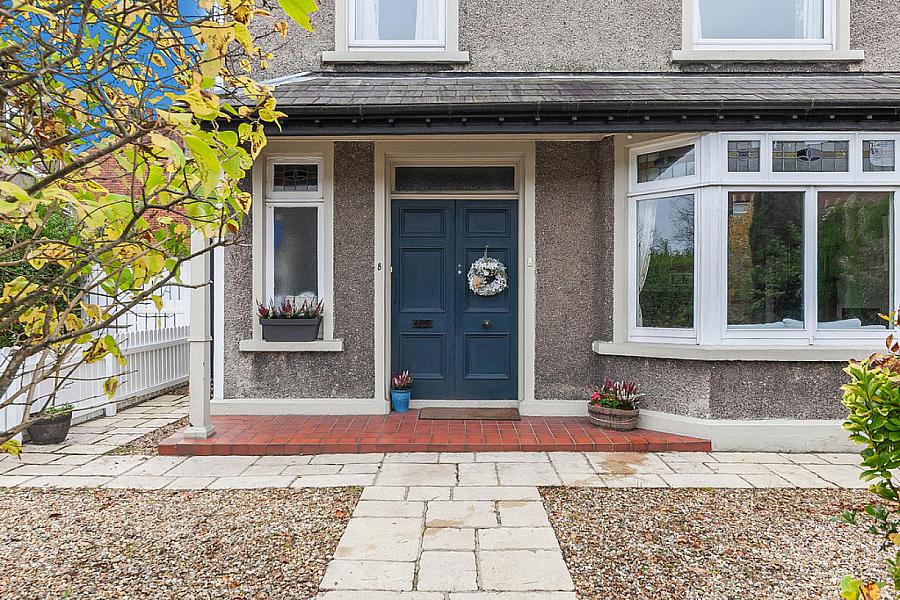 8 Hughenden Avenue