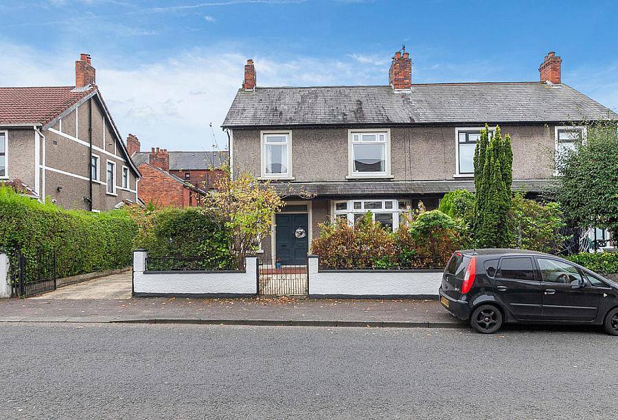 8 Hughenden Avenue