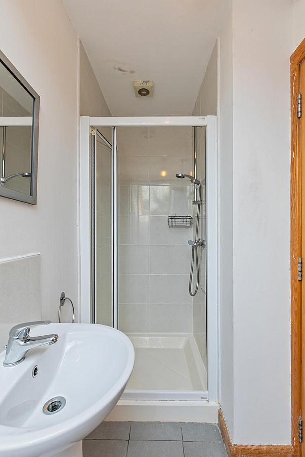 2 Earlston Mews, 12 Annadale Avenue