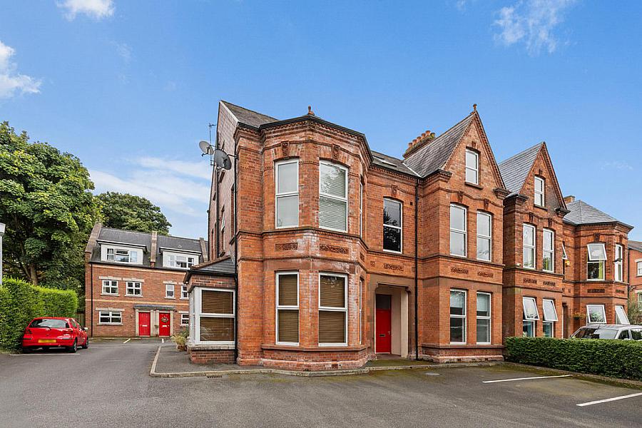 2 Earlston Mews, 12 Annadale Avenue